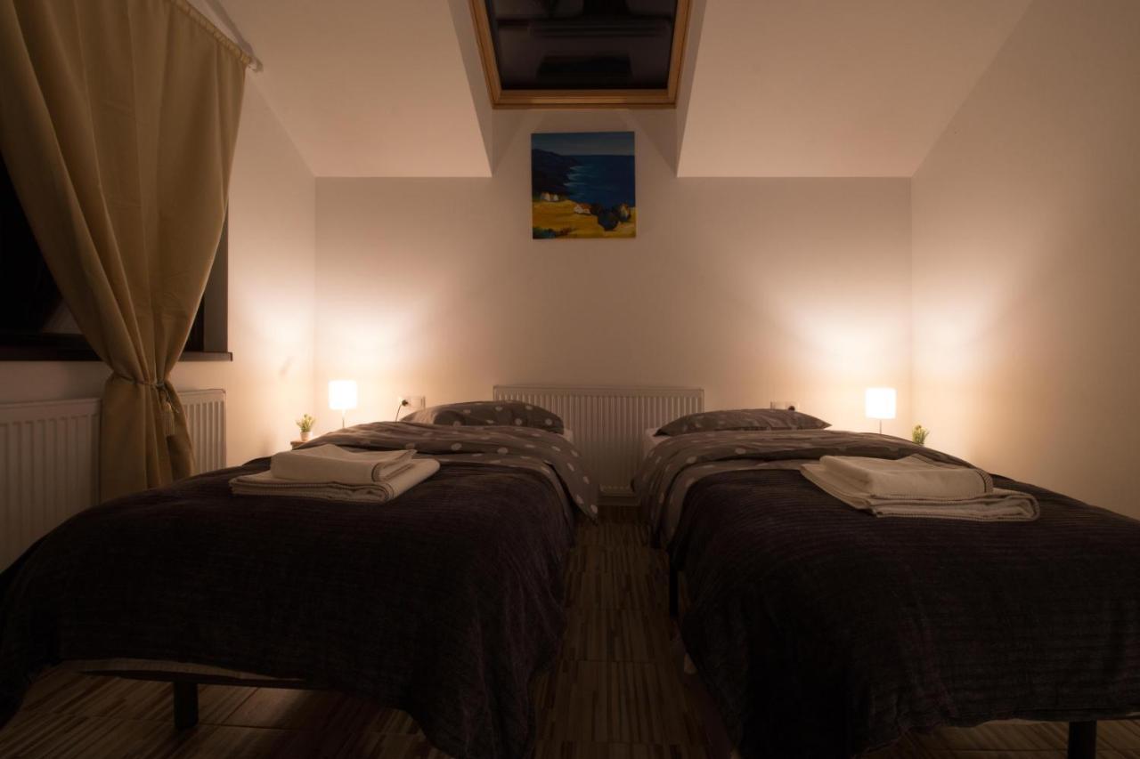 Stars & Mountain Apartment Buşteni Εξωτερικό φωτογραφία